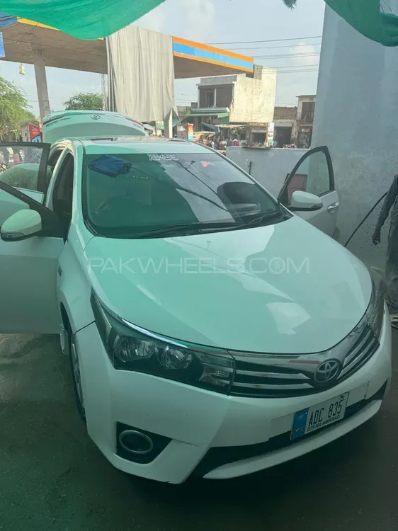 Toyota Corolla 2017 for Sale in Jhang Image-1