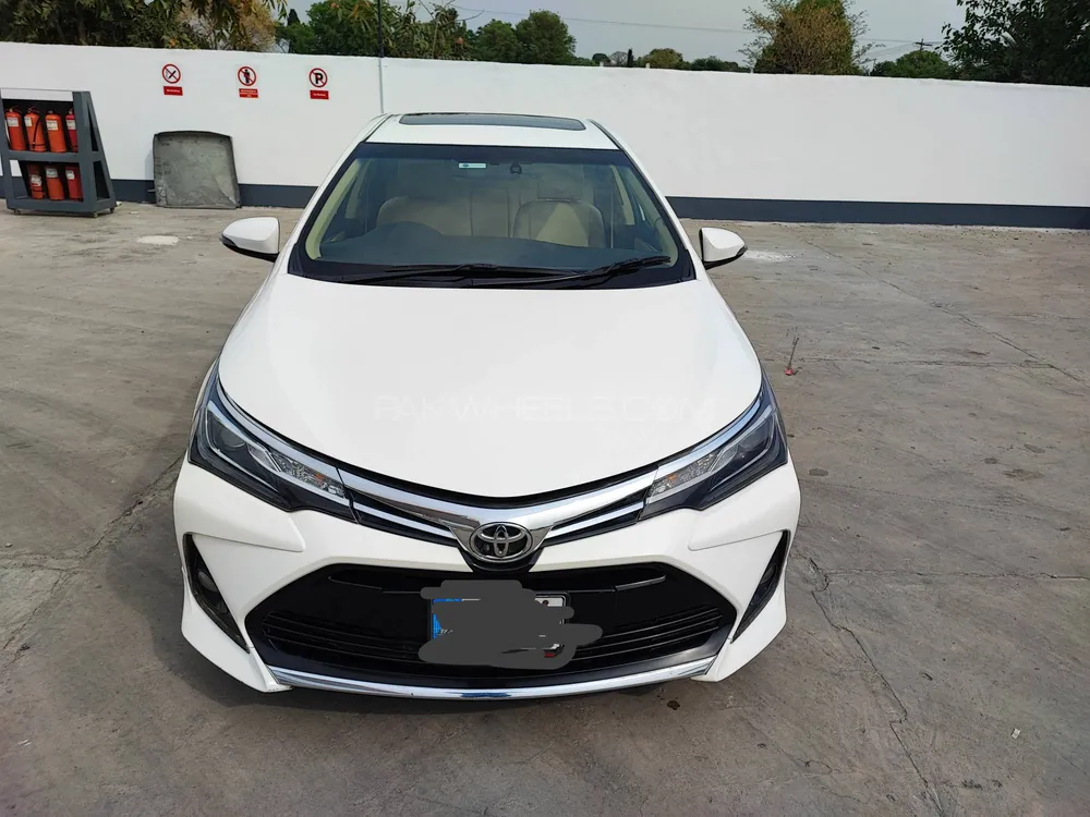 Toyota Corolla 2020 for Sale in Abbottabad Image-1