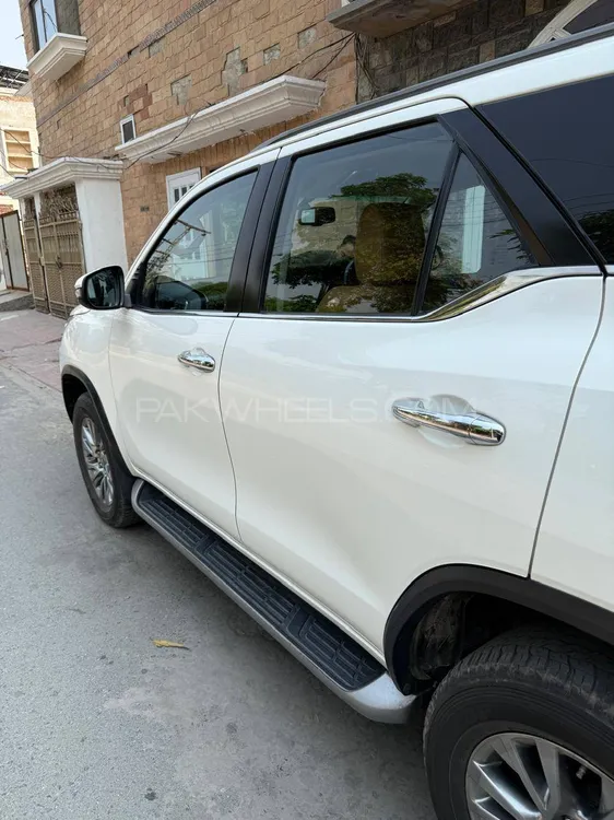 Toyota Fortuner 2021 for Sale in Faisalabad Toyota Fortuner 2021 for Sale in Faisalabad Image-5