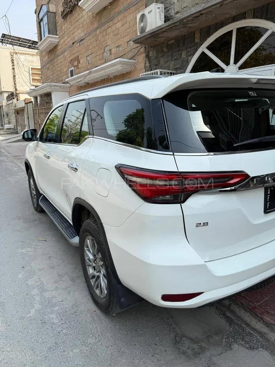 Toyota Fortuner 2021 for Sale in Faisalabad Toyota Fortuner 2021 for Sale in Faisalabad Image-9
