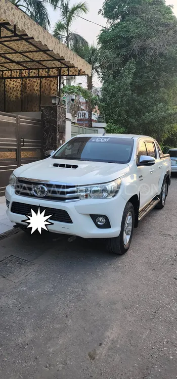 Toyota Hilux 2017 for Sale in Multan Image-1