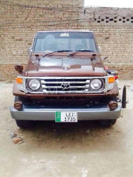 Toyota Land Cruiser 1985 for Sale in Layyah Image-1