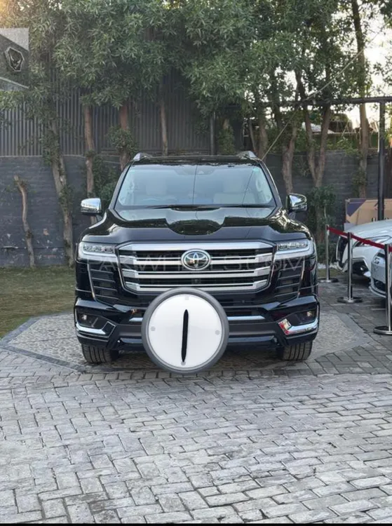Toyota Land Cruiser 2023 for Sale in Lahore Image-1