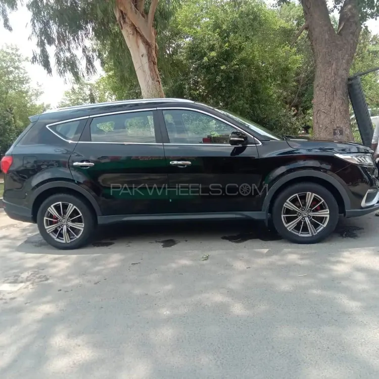 DFSK Glory 580 2022 for Sale in Lahore DFSK Glory 580 2022 for Sale in Lahore Image-12