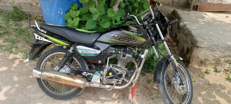 Honda CG 125 Deluxe 2012 for Sale Image-1