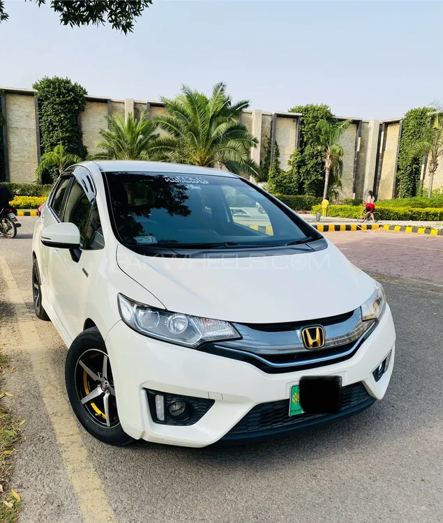 Honda Fit 2014 for Sale in Sialkot Image-1