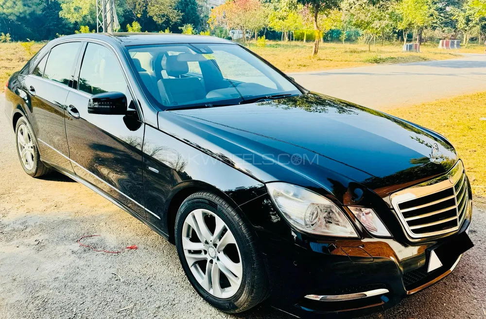 Mercedes Benz E Class 2012 for Sale in Islamabad Image-1