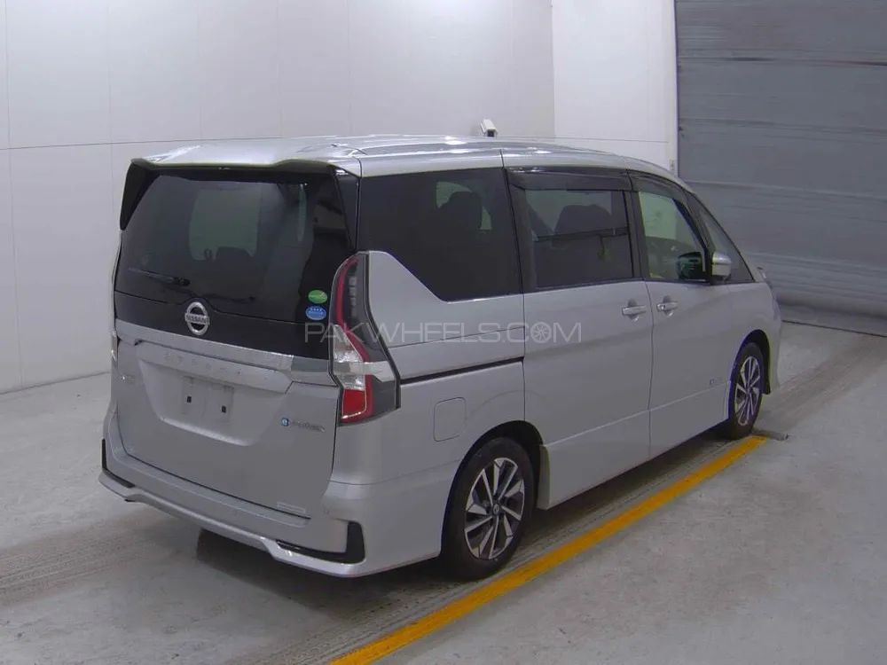 Nissan Serena 2020 for Sale in Lahore Image-1