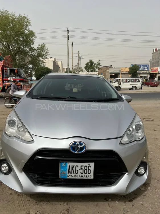 Toyota Aqua 2015 for Sale in Islamabad Image-1