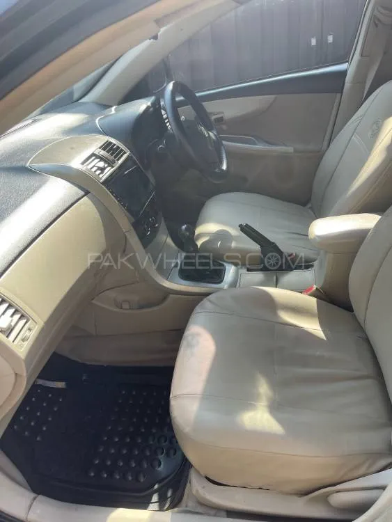 Toyota Corolla 2011 for Sale in Lahore Image-1
