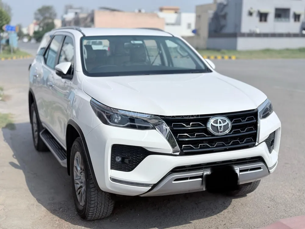Toyota Fortuner 2021 for Sale in Sialkot Image-1