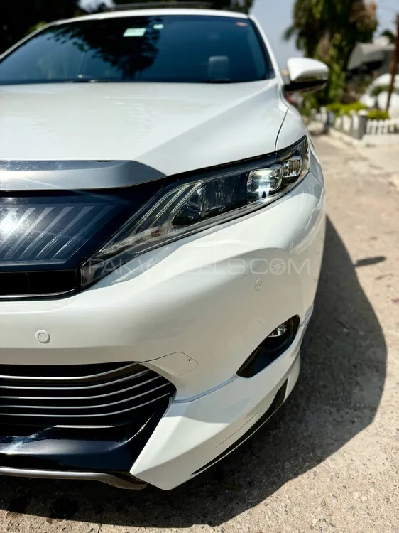 Toyota Harrier 2014 for Sale in Islamabad Image-1