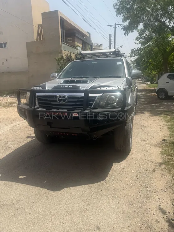 Toyota Hilux 2014 for Sale in Islamabad Image-1