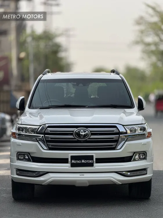 Toyota Land Cruiser 2017 for Sale in Lahore Image-1
