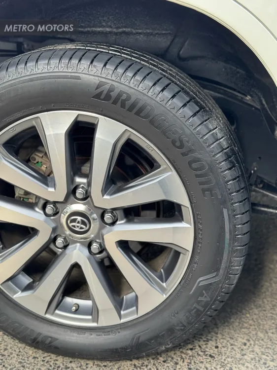 Toyota Land Cruiser 2017 for Sale in Lahore Toyota Land Cruiser 2017 for Sale in Lahore Image-11