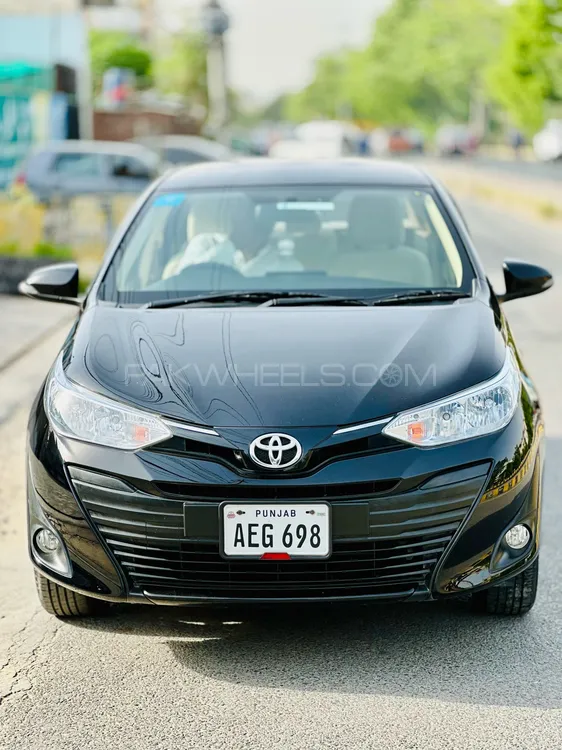 ٹویوٹا یارس سیڈان 2021 for Sale in لاہور Image-1