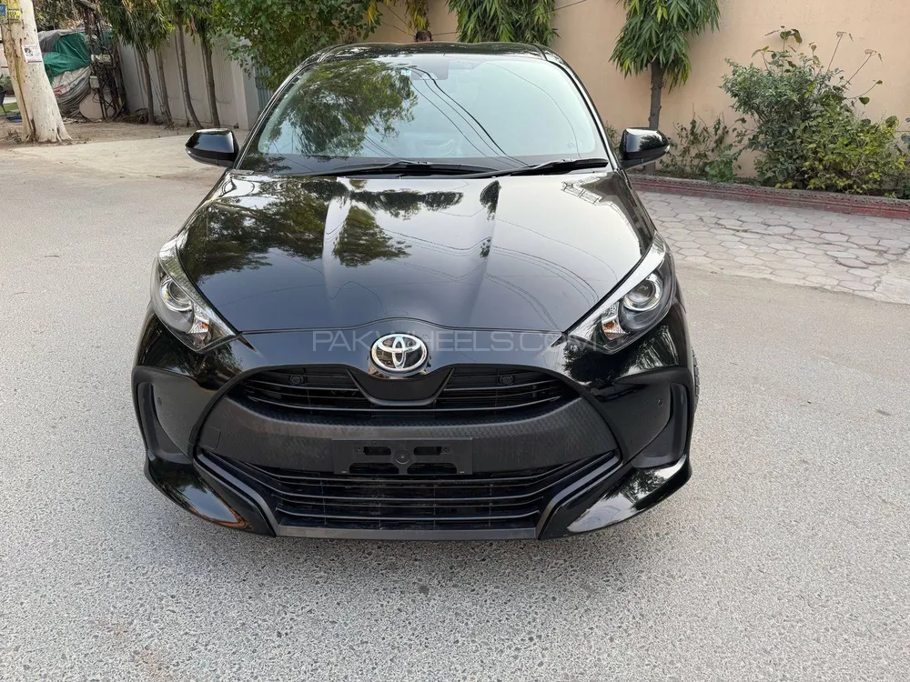 Toyota Yaris Hatchback 2021 for Sale in Lahore Image-1