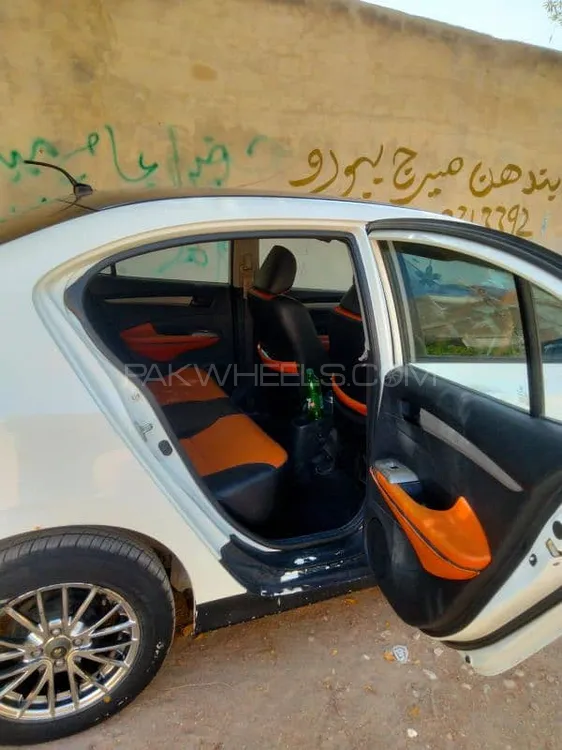 Honda City 2010 for Sale in Hyderabad Image-1