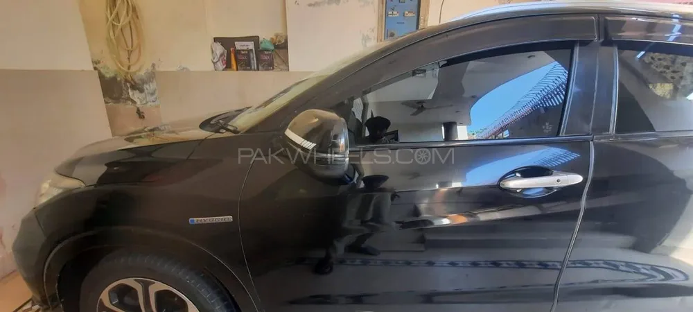 Honda Vezel 2015 for Sale in Tandiliyawala Image-1
