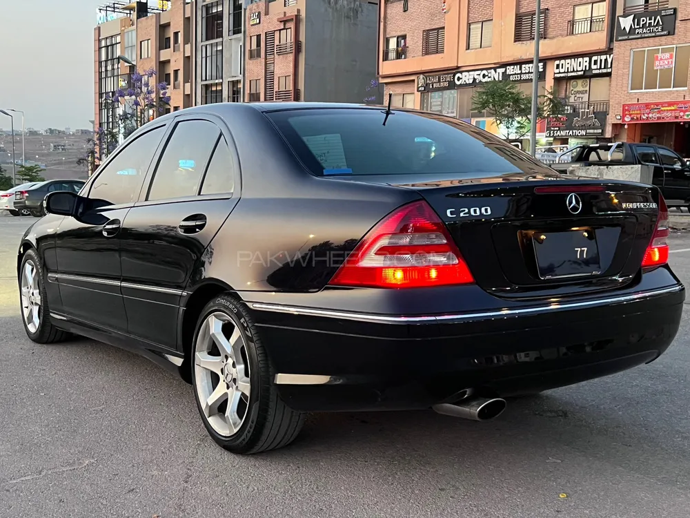 Mercedes Benz C Class 2006 for Sale in Islamabad Image-1