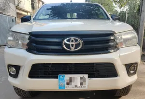 Toyota Hilux E 2.8 2019 for Sale