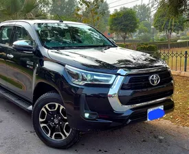 Toyota Hilux Revo V Automatic 2.8 2023 for Sale