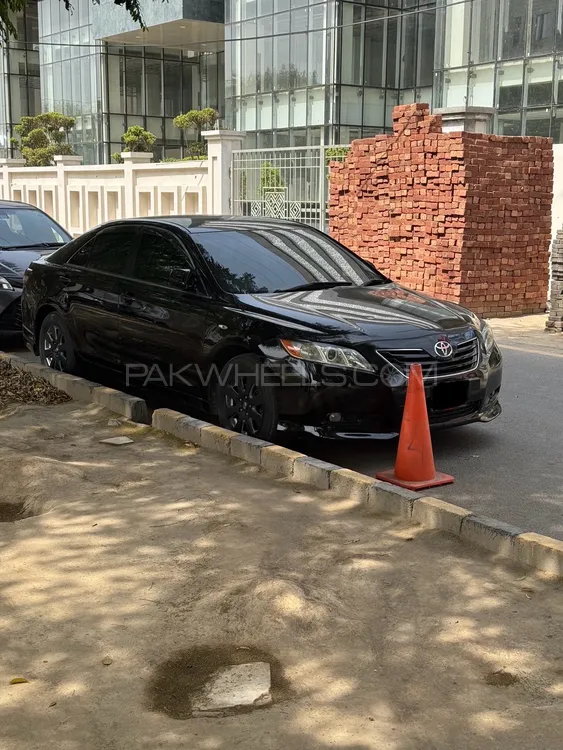Toyota Camry 2008 for Sale in Lahore Image-1