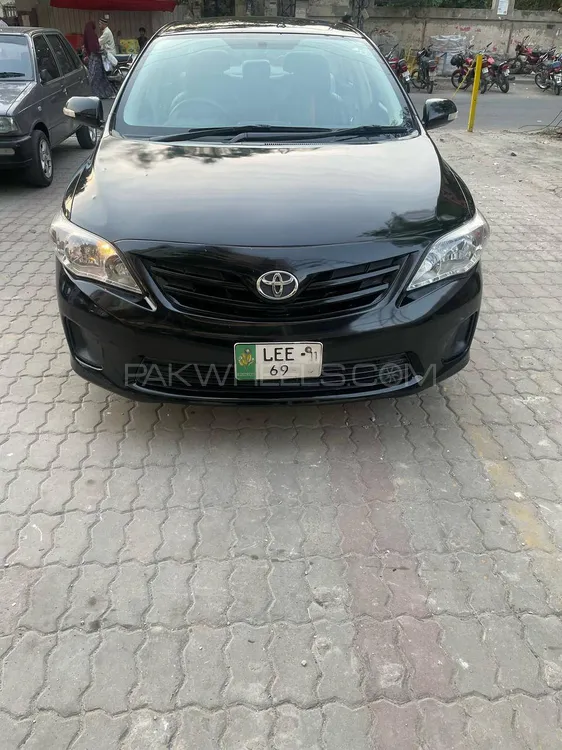 Toyota Corolla 2011 for Sale in Lahore Image-1
