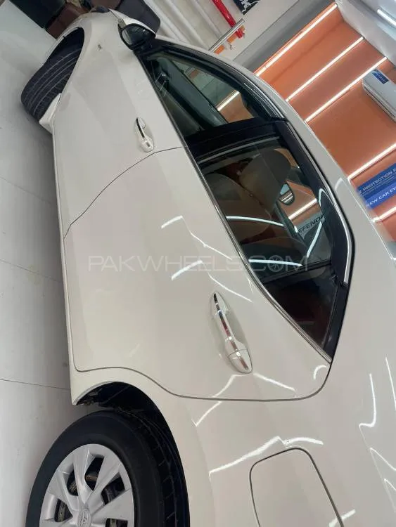 Toyota Corolla 2017 for Sale in Islamabad Image-1