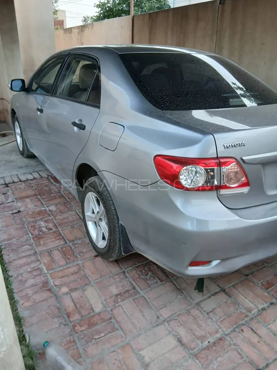 Toyota Corolla 2013 for Sale in Peshawar Image-1