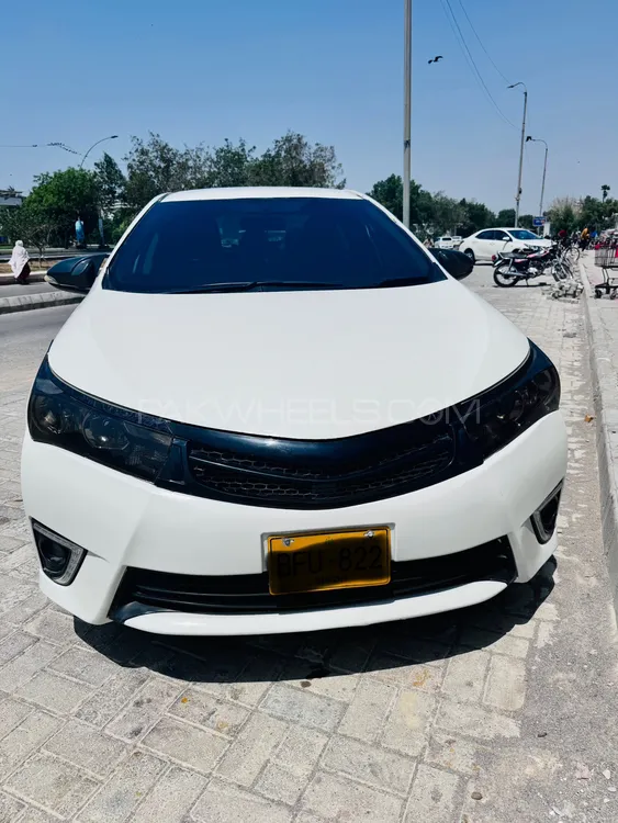 Toyota Corolla 2016 for Sale in Karachi Image-1