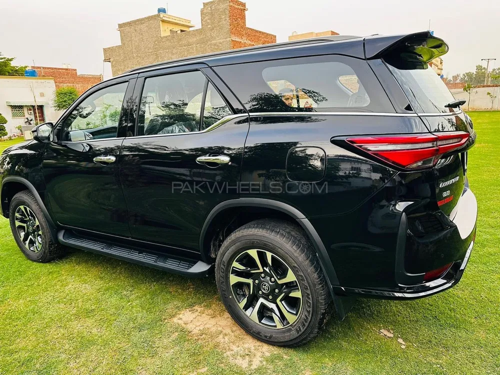 Toyota Fortuner 2022 for Sale in Lahore Image-1