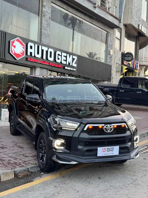Toyota Hilux 2024 for Sale in Islamabad Image-1