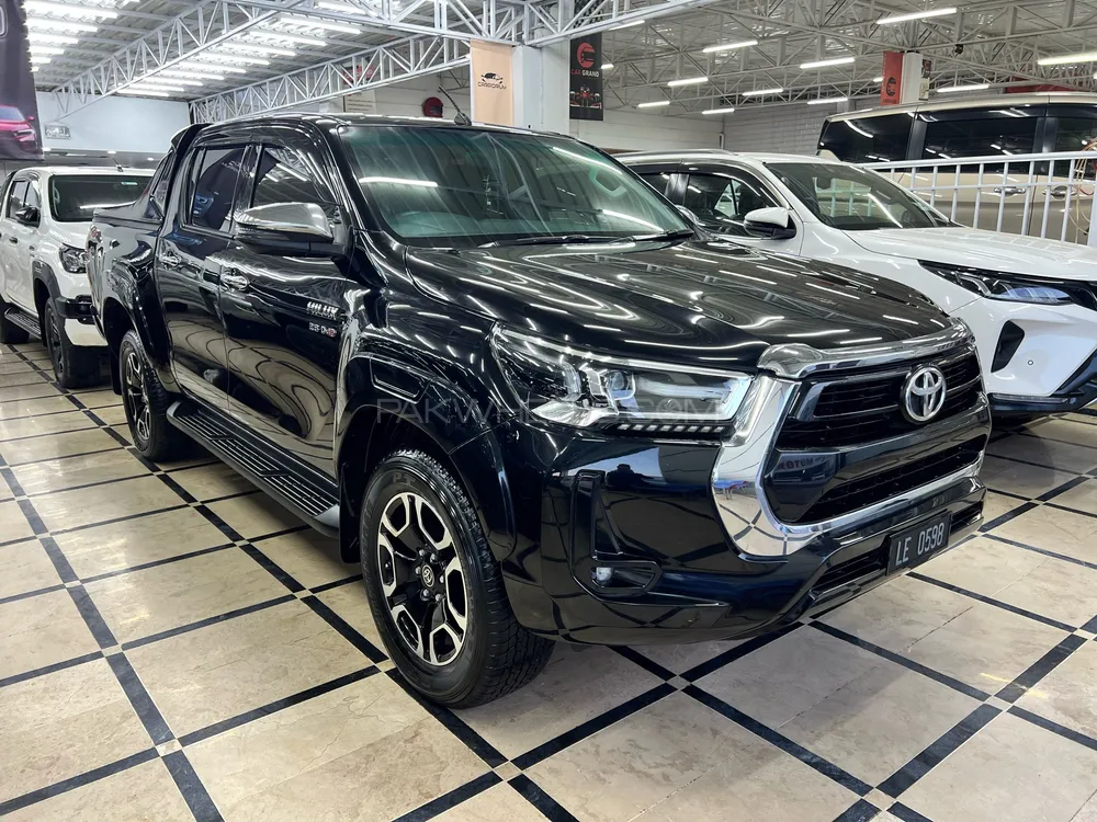 Toyota Hilux 2021 for Sale in Peshawar Toyota Hilux 2021 for Sale in Peshawar Image-2