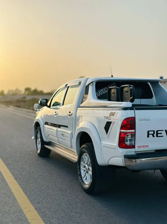 Toyota Hilux 2014 for Sale in Toba Tek Singh Toyota Hilux 2014 for Sale in Toba Tek Singh Image-4