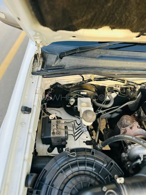 Toyota Hilux 2014 for Sale in Toba Tek Singh Toyota Hilux 2014 for Sale in Toba Tek Singh Image-9