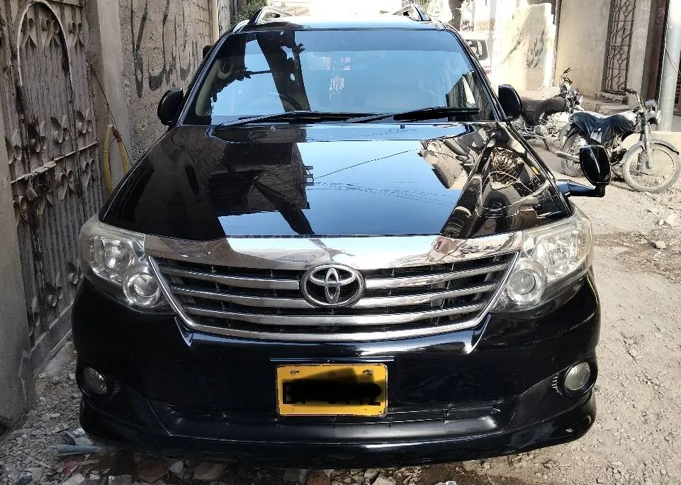 Toyota Hilux 2014 for Sale in Karachi Image-1