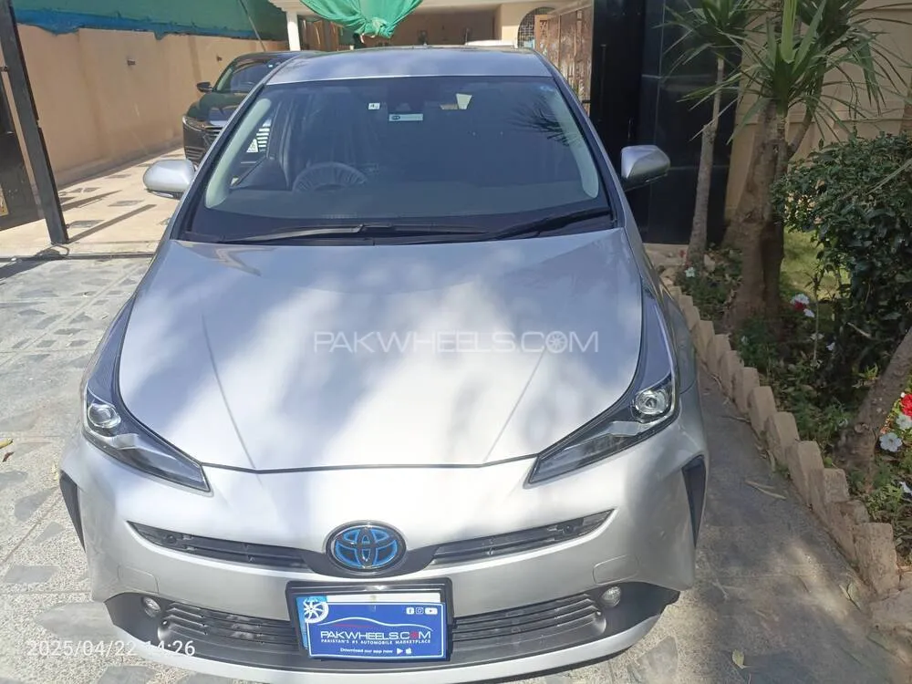 Toyota Prius 2020 for Sale in Islamabad Image-1