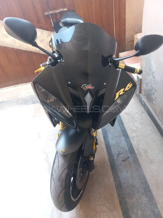 Yamaha YZF-R6 2010 for Sale Image-1