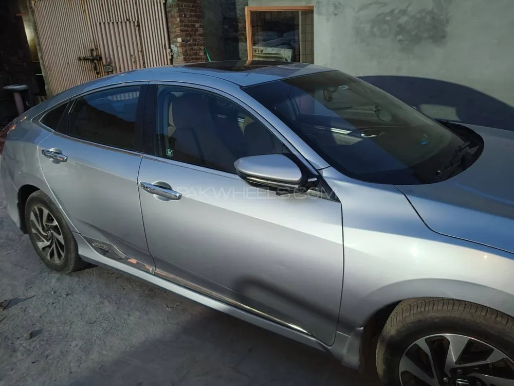 Honda Civic 2017 for Sale in Lahore Image-1
