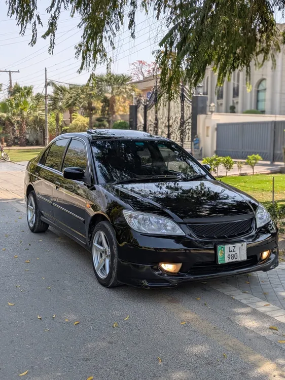 Honda Civic 2004 for Sale in Lahore Image-1