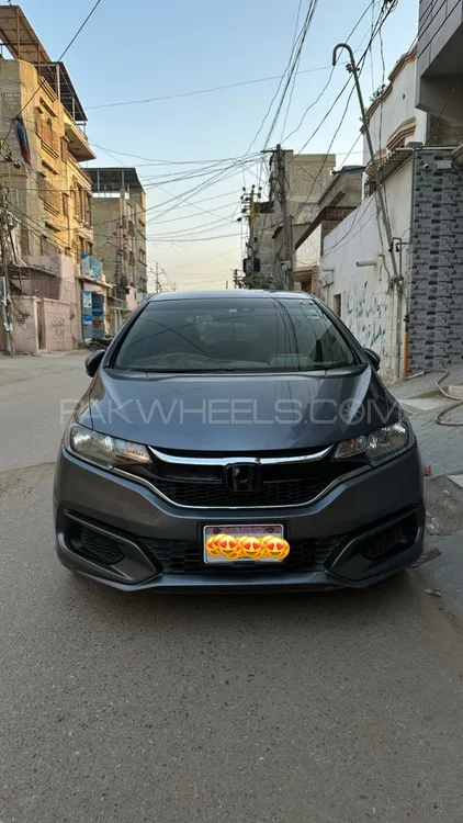 Honda Fit 2018 for Sale in Karachi Image-1