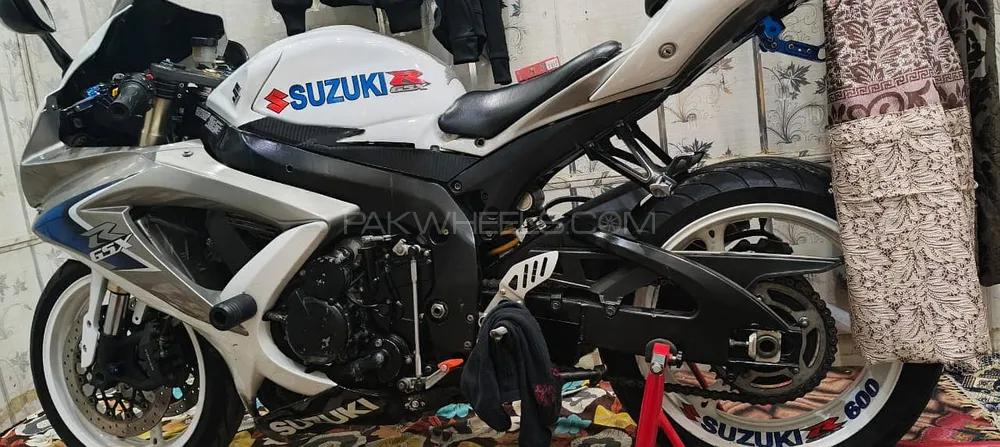 سوزوکی GSX-R600 2010 for Sale Image-1
