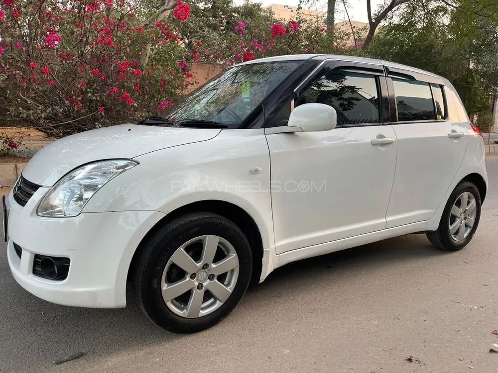 Suzuki Swift 2017 for Sale in Karachi Image-1