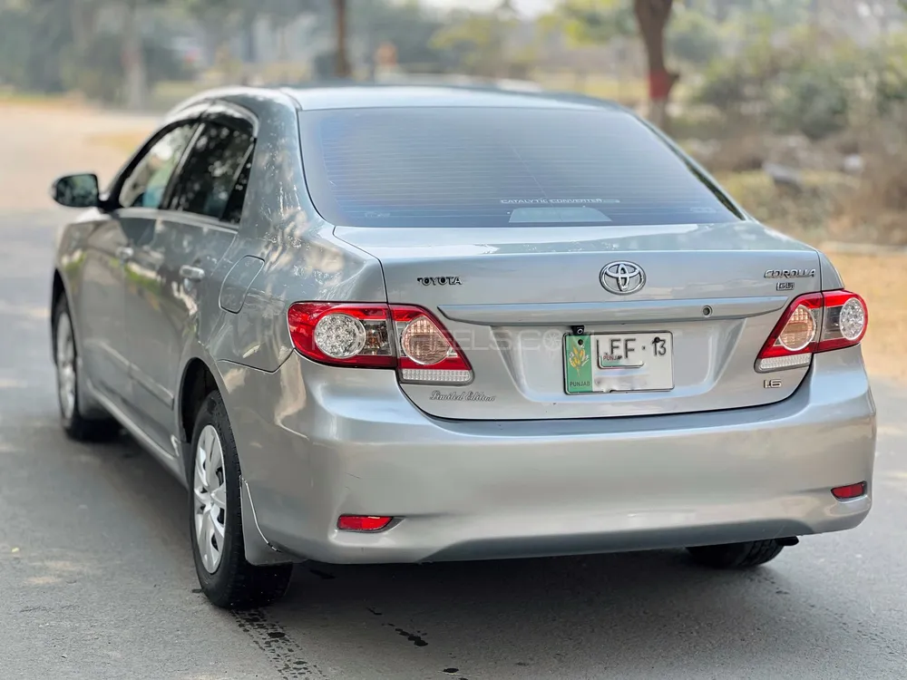 Toyota Corolla 2013 for Sale in Faisalabad Image-1