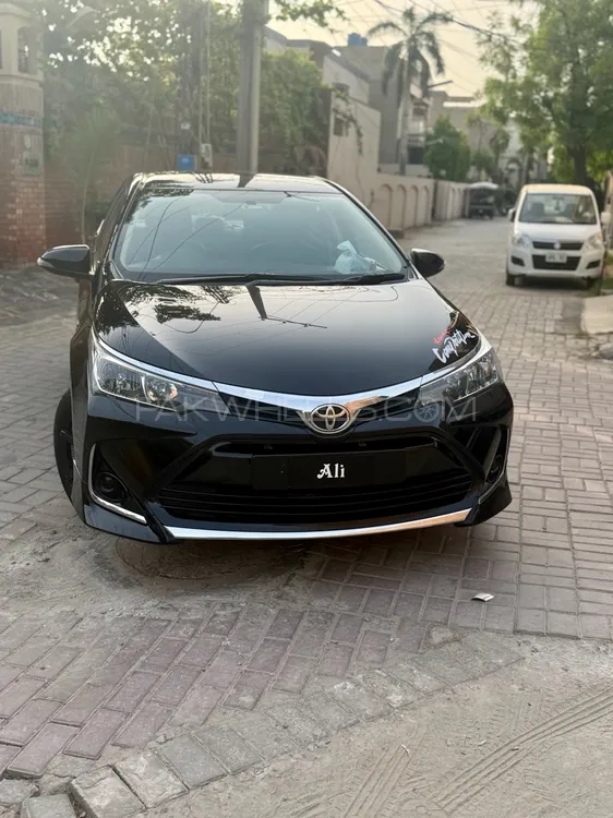 Toyota Corolla 2021 for Sale in Faisalabad Image-1