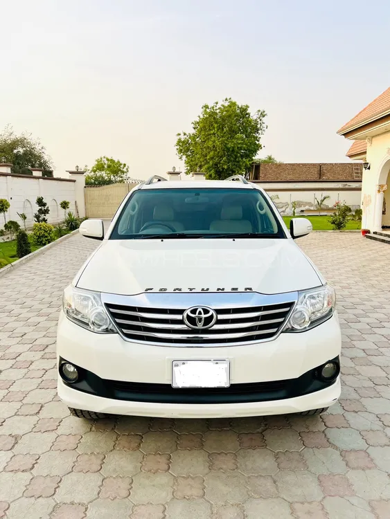 Toyota Fortuner 2014 for Sale in Bahawalnagar Image-1