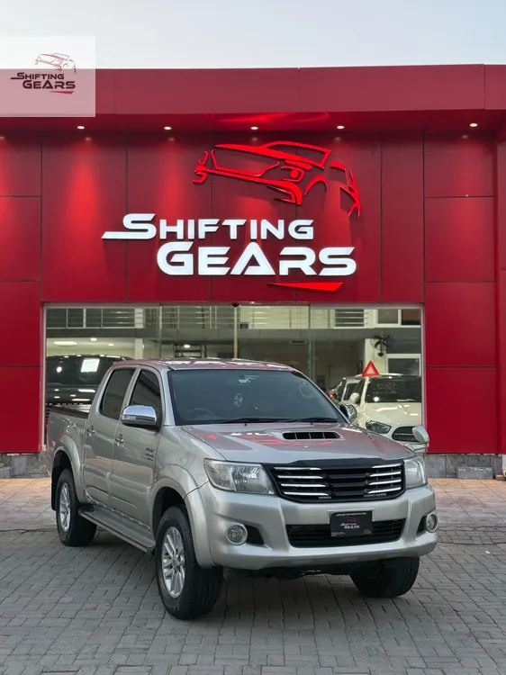 Toyota Hilux 2013 for Sale in Islamabad Image-1