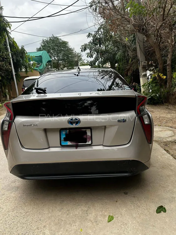 Toyota Prius 2016 for Sale in Sargodha Image-1