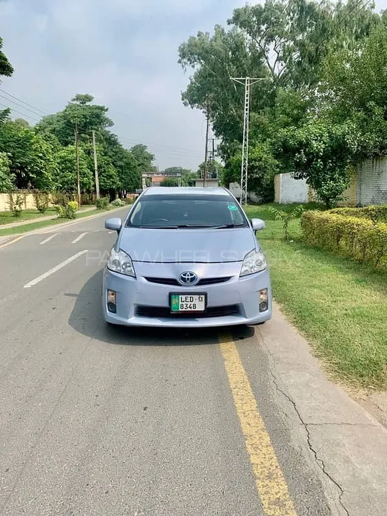 Toyota Prius 2010 for Sale in Jhelum Image-1